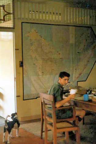  ( HQ 2 Int Coy General Office, Labuan ) Ron Grey and his dog 'Shit'. 